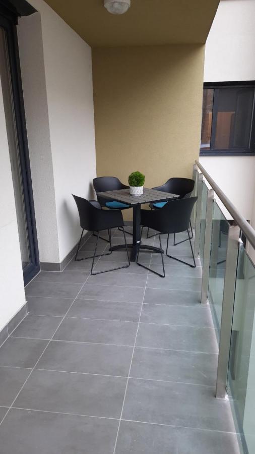 Bpr Space Grey Home With Balcony Budapeşte Dış mekan fotoğraf
