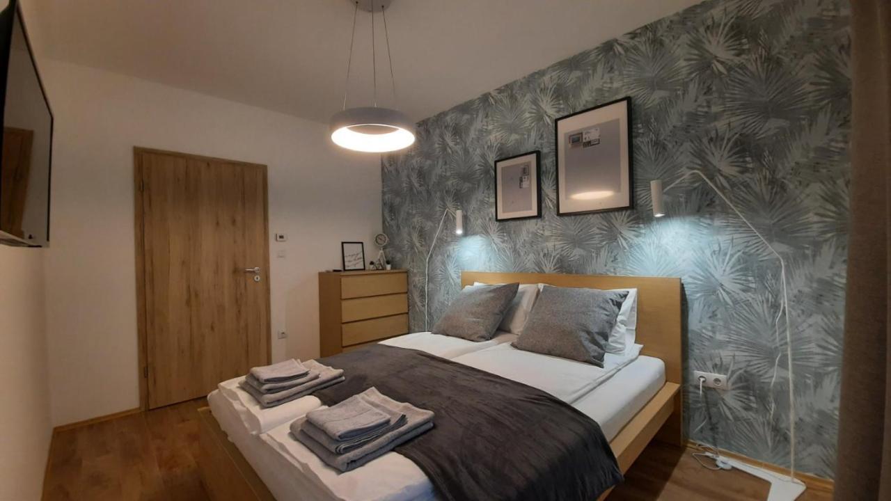 Bpr Space Grey Home With Balcony Budapeşte Dış mekan fotoğraf