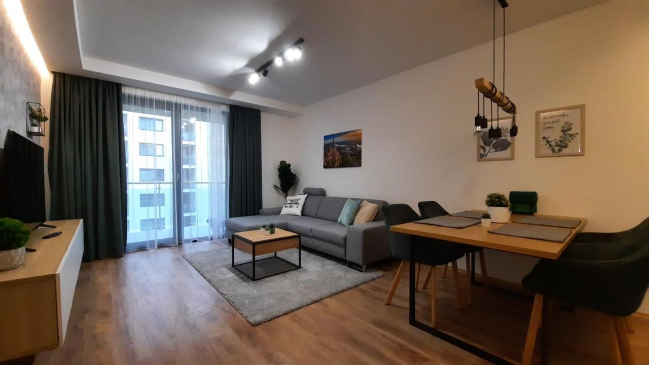Bpr Space Grey Home With Balcony Budapeşte Dış mekan fotoğraf