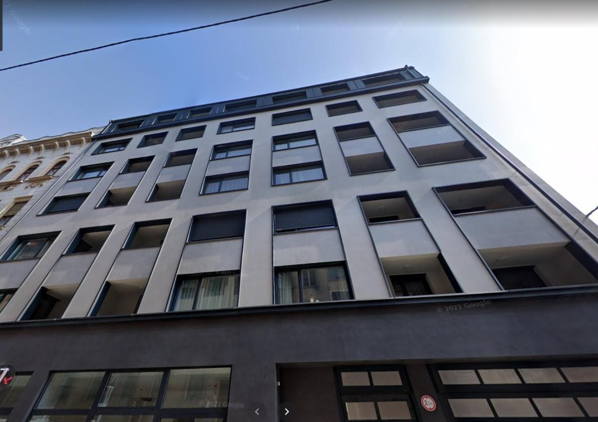 Bpr Space Grey Home With Balcony Budapeşte Dış mekan fotoğraf